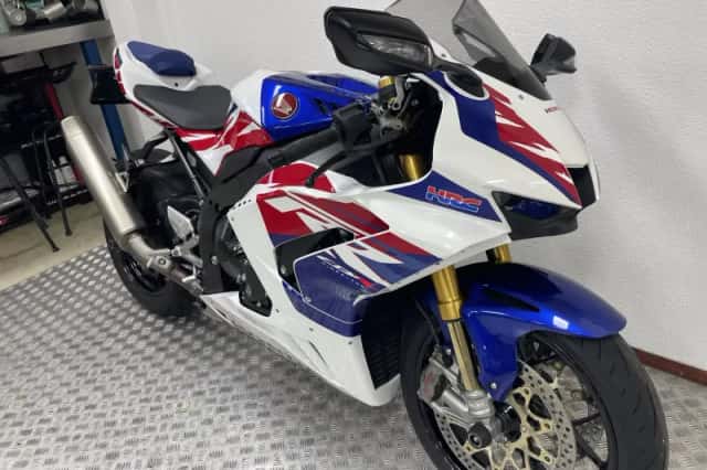 Honda CBR 1000RR SP (2024) thumbnail 6
