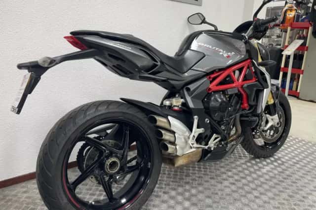 MV Agusta Brutale 800 RR (2015) thumbnail 3