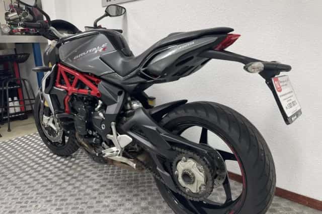 MV Agusta Brutale 800 RR (2015) thumbnail 4