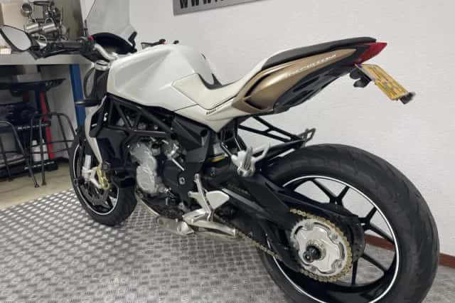 MV Agusta Brutale 675 (2014) thumbnail 4
