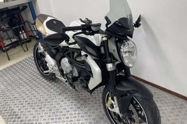 MV Agusta Brutale 675 (2014) thumbnail 5
