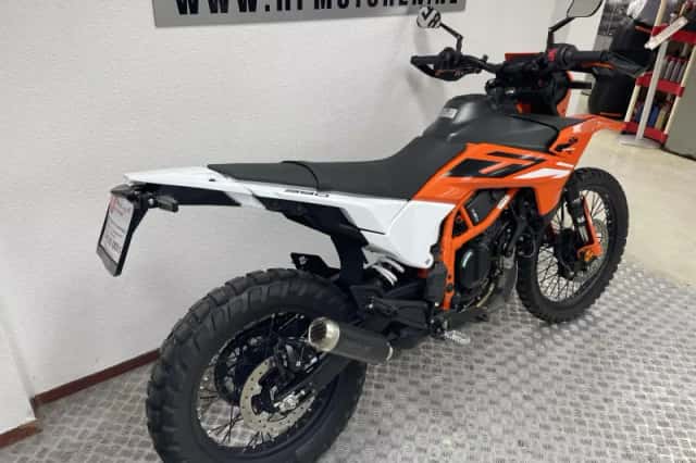 KTM 390 Enduro R (2026) thumbnail 3