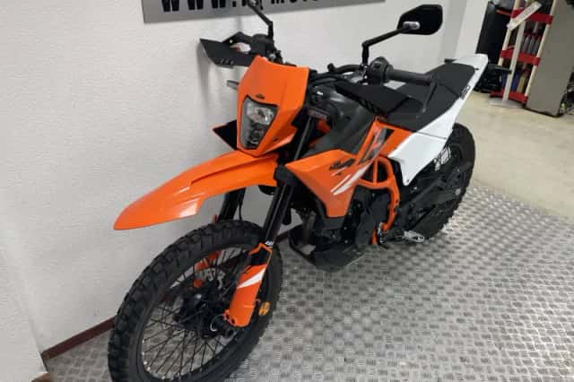 KTM 390 Enduro R (2026) thumbnail 6
