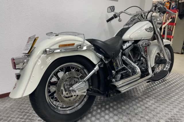 Harley-Davidson Heritage Softail (2005) thumbnail 4