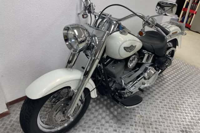 Harley-Davidson Heritage Softail (2005) thumbnail 6
