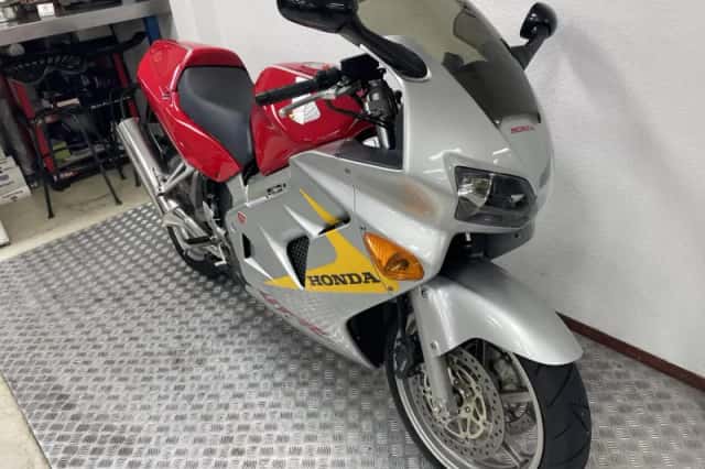 Honda VFR 800 F (2000) thumbnail 5