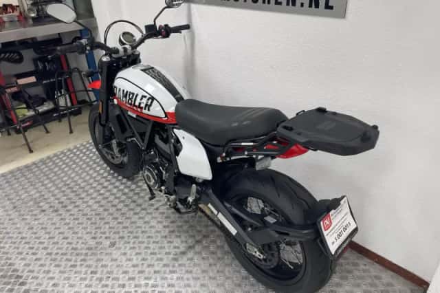 Ducati SCRAMBLER URBAN MOTARD 800 LIMITED BOVAGGARANT (2023) thumbnail 6