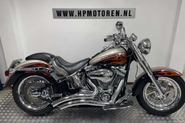 Harley-Davidson Fat Boy CVO (2006) thumbnail 1