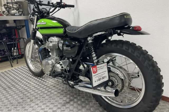 Kawasaki W800 (2014) thumbnail 4