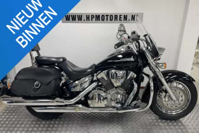 Honda VTX 1300 (2003) thumbnail 1