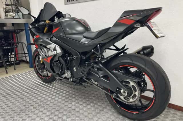 Suzuki GSX-R1000 (2021) thumbnail 4