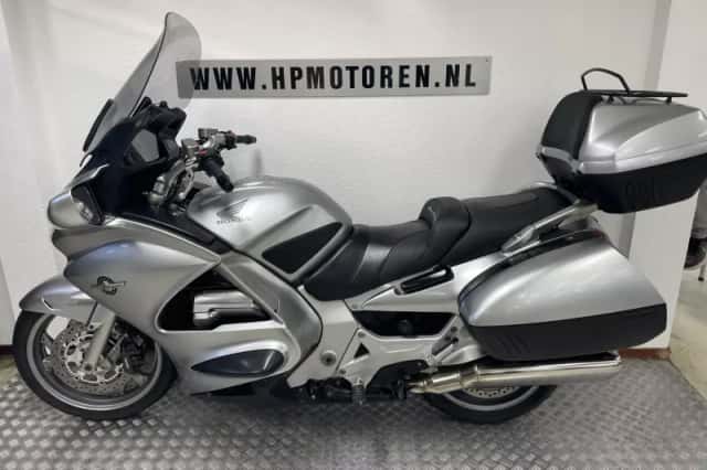 Honda ST 1300 Pan European (2006) thumbnail 2