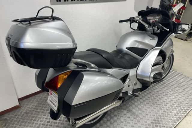 Honda ST 1300 Pan European (2006) thumbnail 3