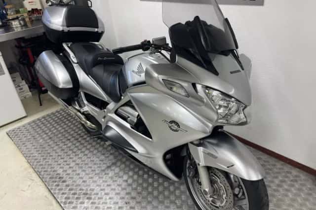 Honda ST 1300 Pan European (2006) thumbnail 5