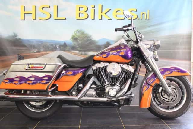 Harley-Davidson Road King (2004) thumbnail 1