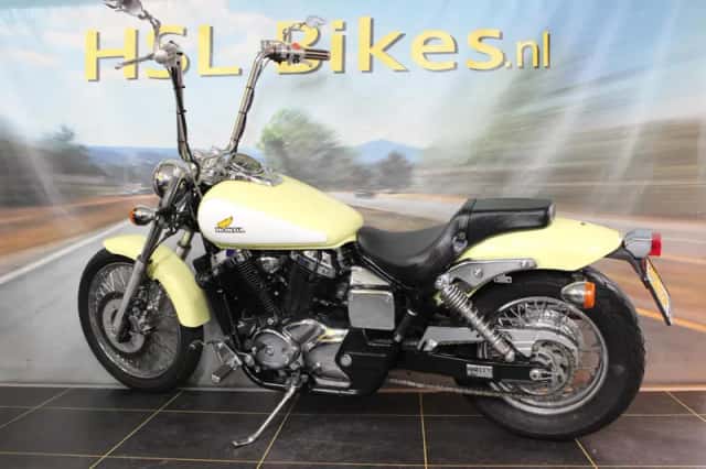 Honda VT 750C Shadow (2002) thumbnail 5