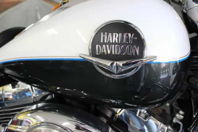 Harley-Davidson Road King (2008) thumbnail 4