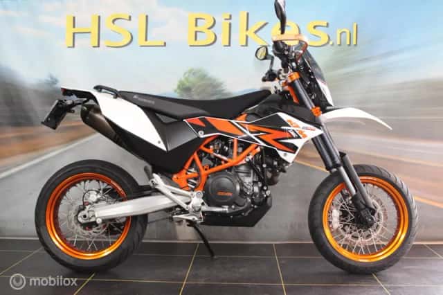 KTM 690 SMC (2014) thumbnail 1