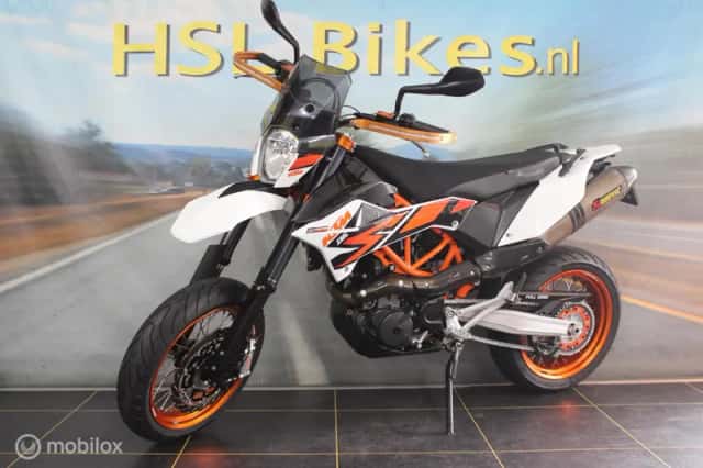 KTM 690 SMC (2014) thumbnail 2