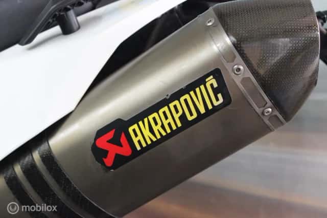 KTM 690 SMC (2014) thumbnail 3