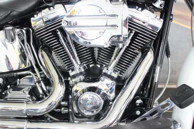Harley-Davidson Deluxe (2005) thumbnail 3