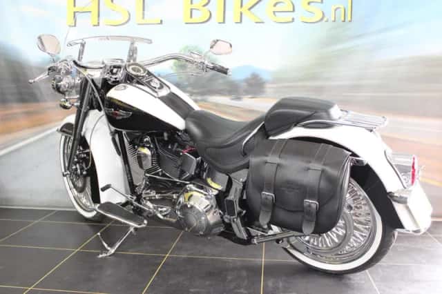 Harley-Davidson Deluxe (2005) thumbnail 6