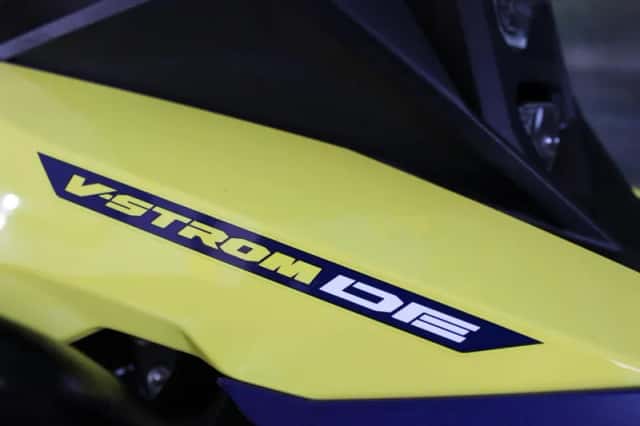 Suzuki V-Strom 800 DE (2023) thumbnail 3