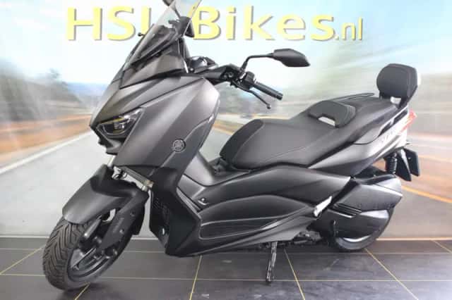 Yamaha X-MAX 300 (2022) thumbnail 2