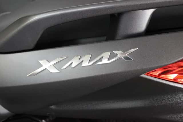 Yamaha X-MAX 300 (2022) thumbnail 3