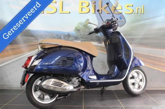Piaggio GTS 300 (2022) thumbnail 4