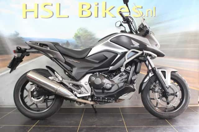 Honda NC750X (2015) thumbnail 1