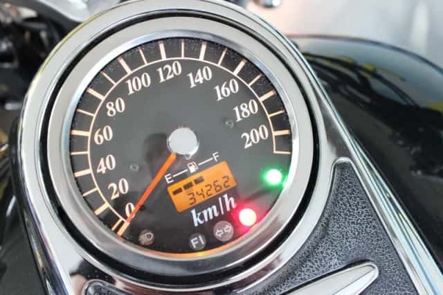 Suzuki VL 1500 Intruder (2006) thumbnail 3