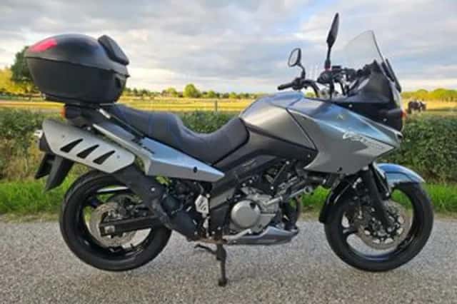 Suzuki V-Strom (2008) thumbnail 1