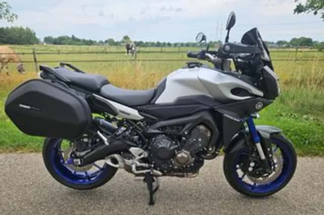 Yamaha Tracer 900 (2015) thumbnail 1