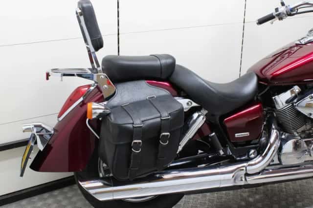 Honda VT 750C Shadow (2004) thumbnail 3