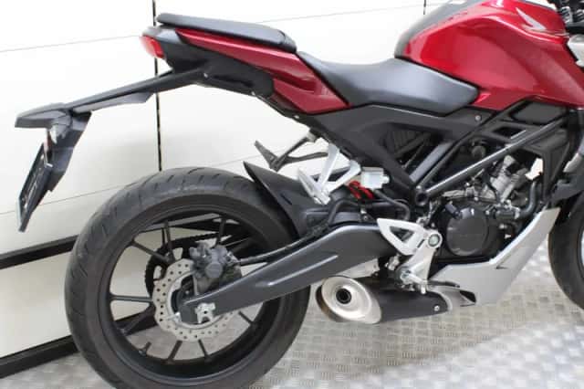 Honda CB125R (2020) thumbnail 3