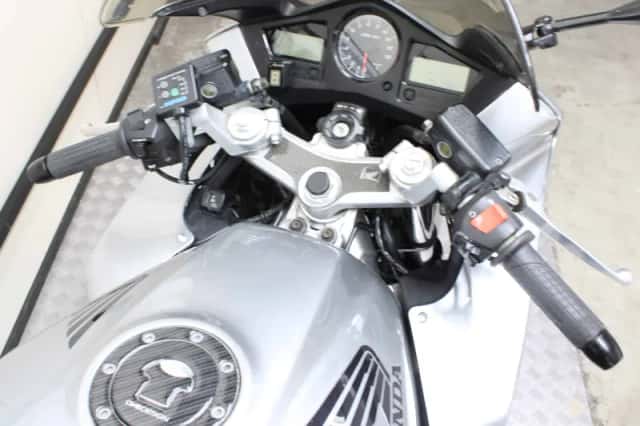 Honda VFR 800 Vtec (2005) thumbnail 4