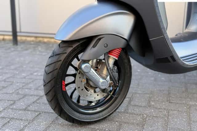 Piaggio Sprint 50 (2018) thumbnail 2