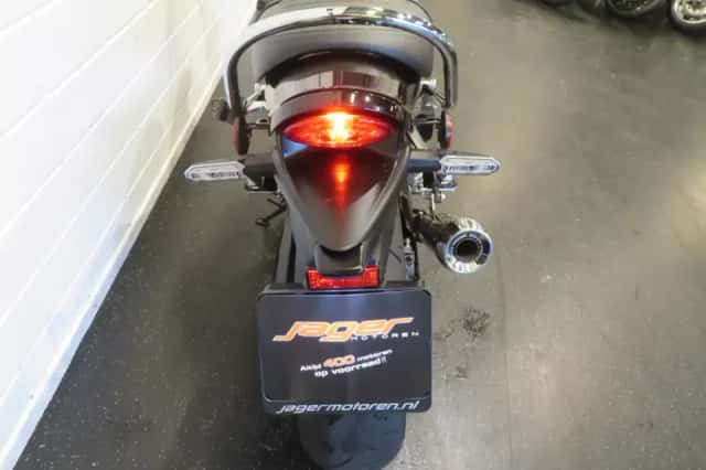 Kawasaki Z900RS (2022) thumbnail 4