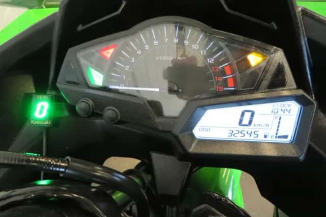 Kawasaki Ninja 300 (2016) thumbnail 6