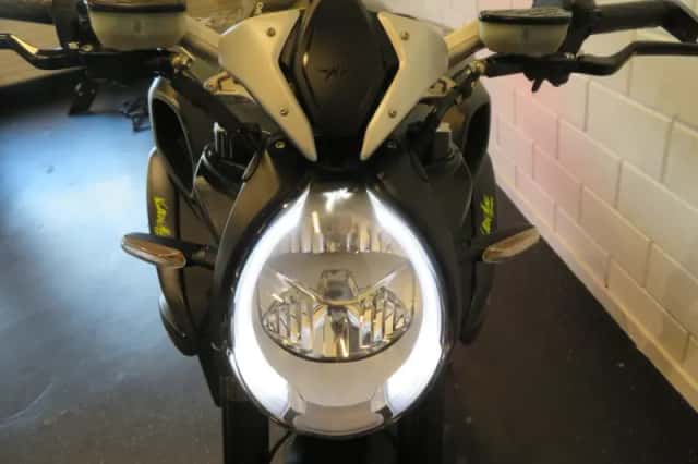 MV Agusta Brutale (2018) thumbnail 5