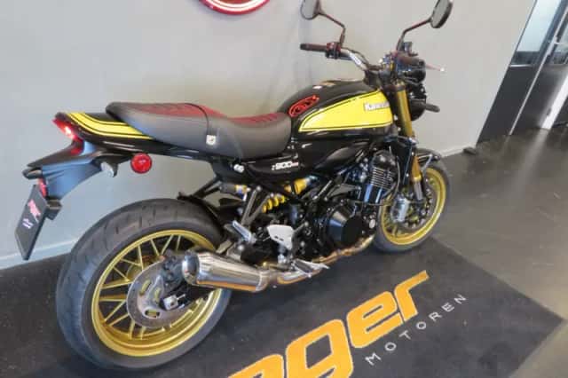 Kawasaki Z900RS (2024) thumbnail 3