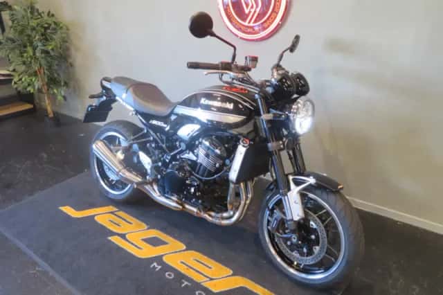 Kawasaki Z900RS (2021) thumbnail 2