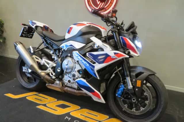 BMW M 1000 R (2024) thumbnail 2