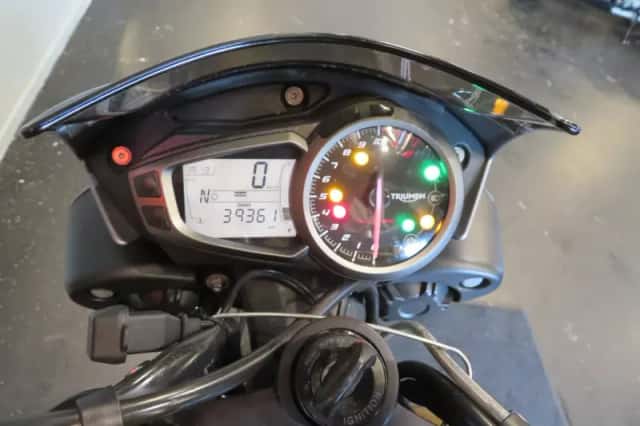 Triumph Speed TRIPLE R (2017) thumbnail 6