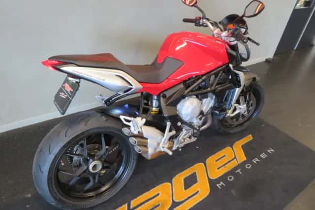 MV Agusta Brutale 675 (2013) thumbnail 3