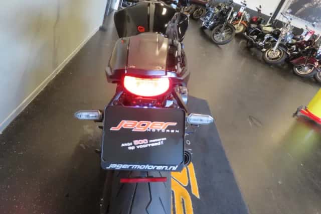 Honda CB1000R (2022) thumbnail 4