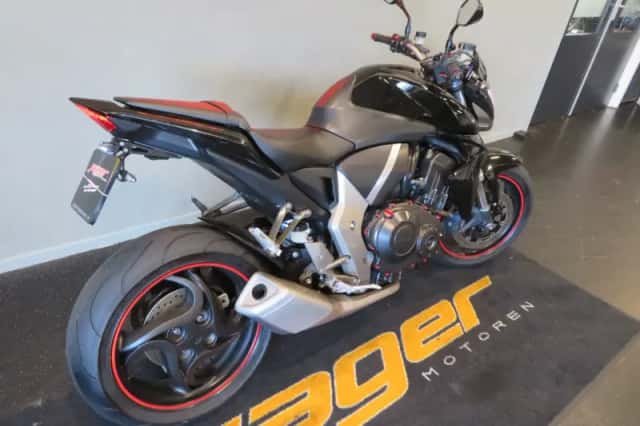 Honda CB1000R (2008) thumbnail 3