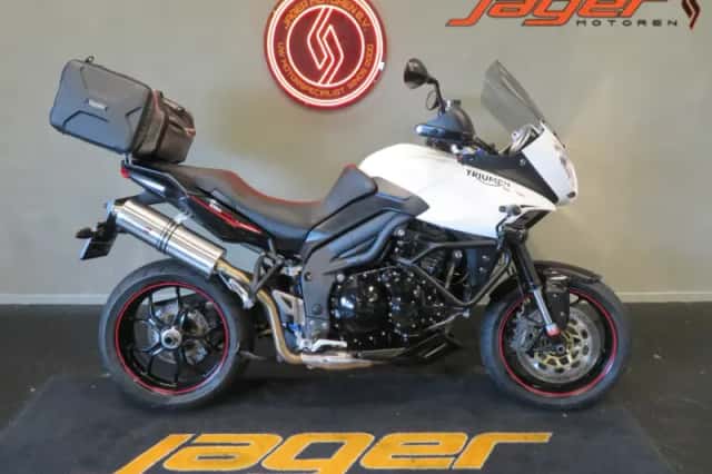 Triumph Tiger 1050 Sport (2013) thumbnail 1