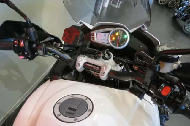 Triumph Tiger 1050 Sport (2013) thumbnail 5
